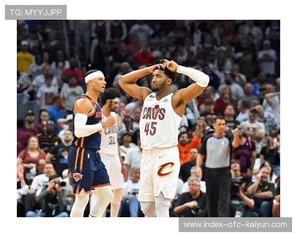 米切尔外线接球测速命中，骑士把比分巩固